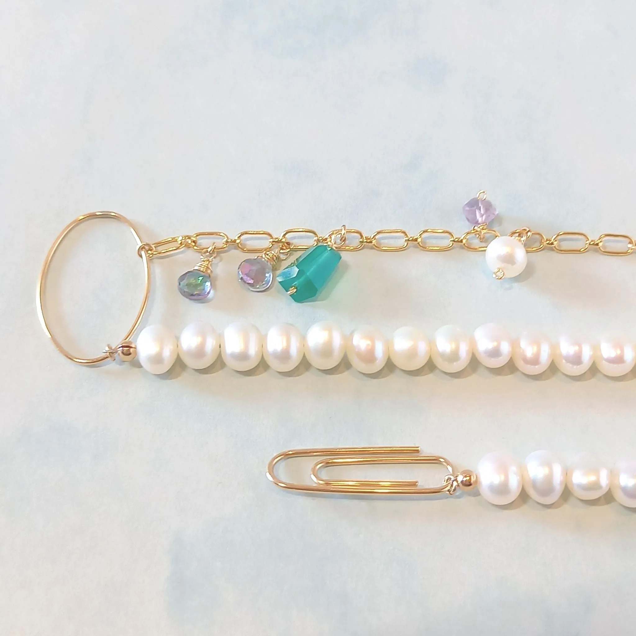Clip pearl necklace:independent